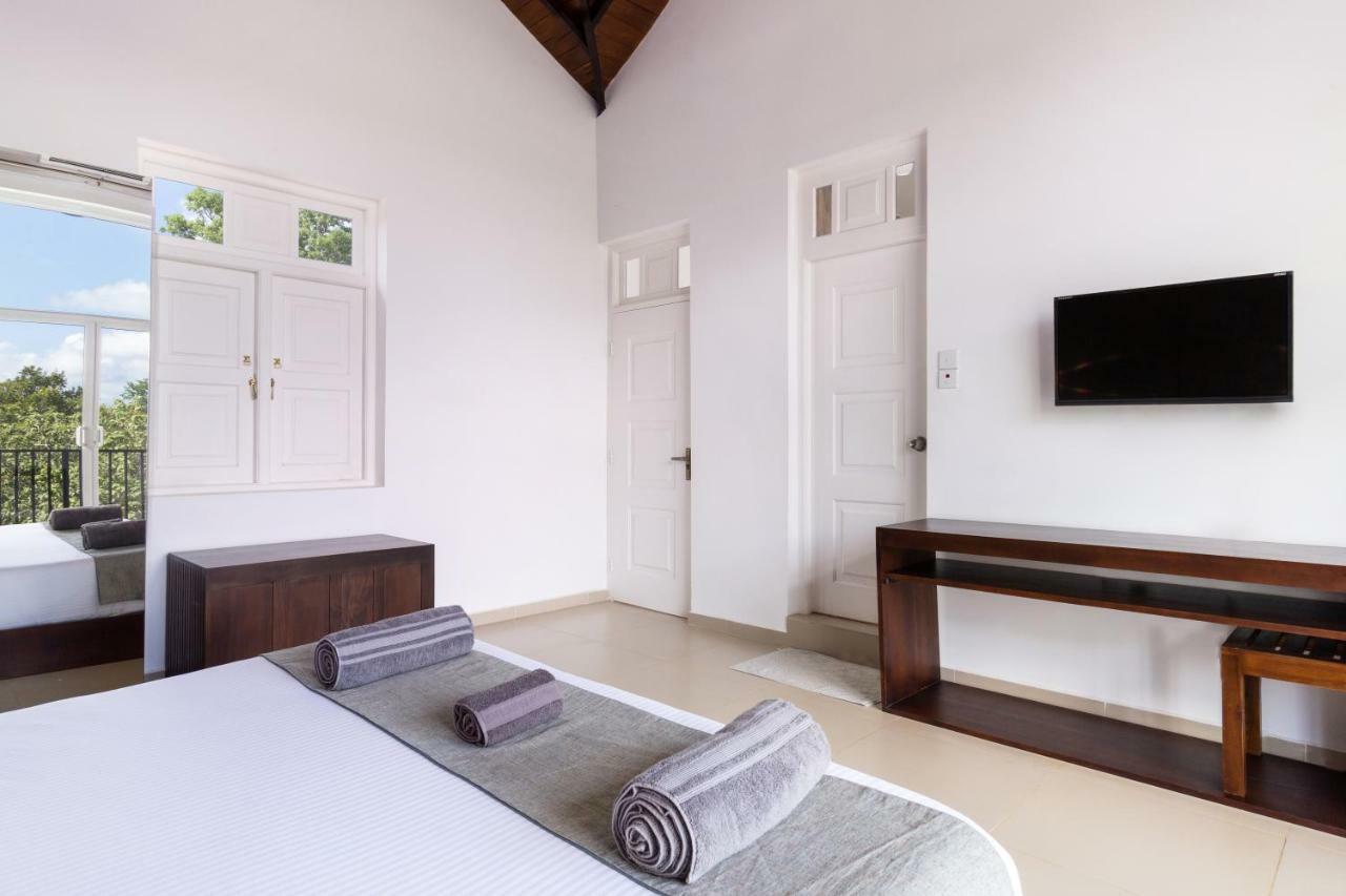 Subaseth Villa Anuradhapura Esterno foto