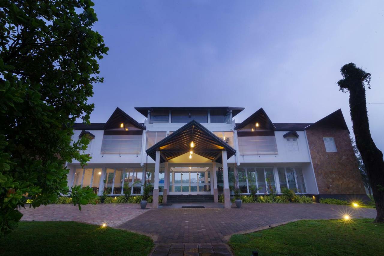 Subaseth Villa Anuradhapura Esterno foto