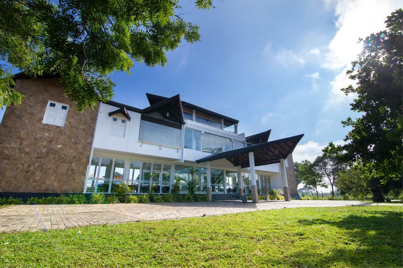 Subaseth Villa Anuradhapura Esterno foto